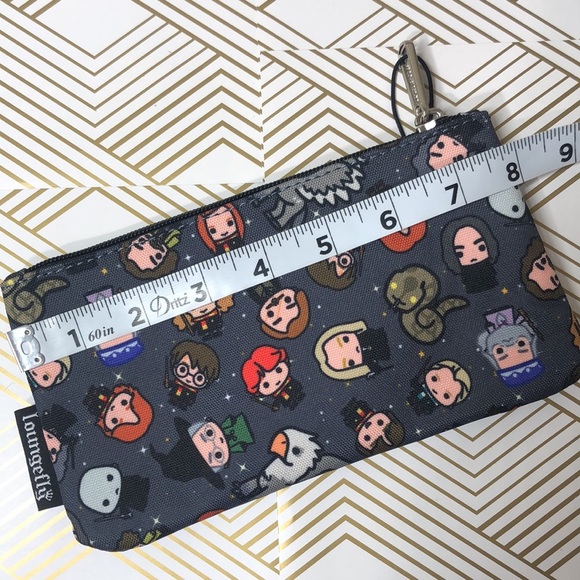 Loungefly Harry Potter make up bag - Picture 8 of 9